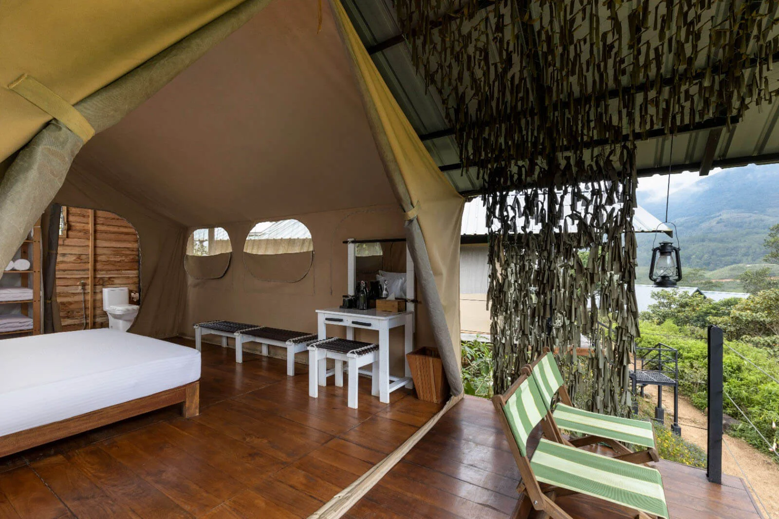 Wild Glamping - Knuckles